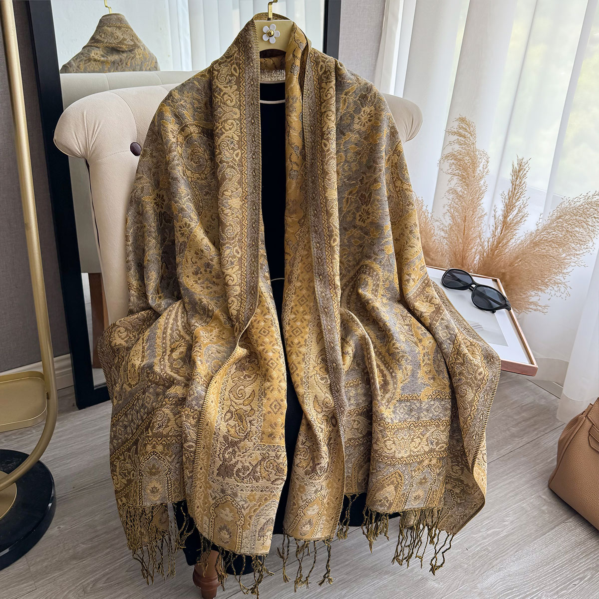 2025 Nappa Coperta Design Stil - Ethnic Fashion Designers recensione e prezzo